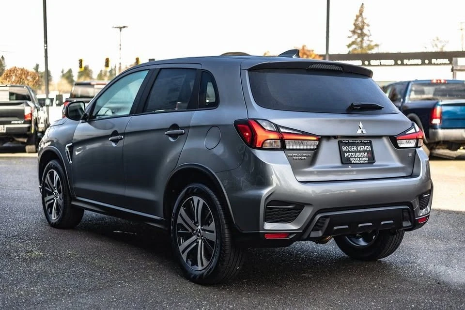 2026 Mitsubishi Outlander - Image 11 of 20
