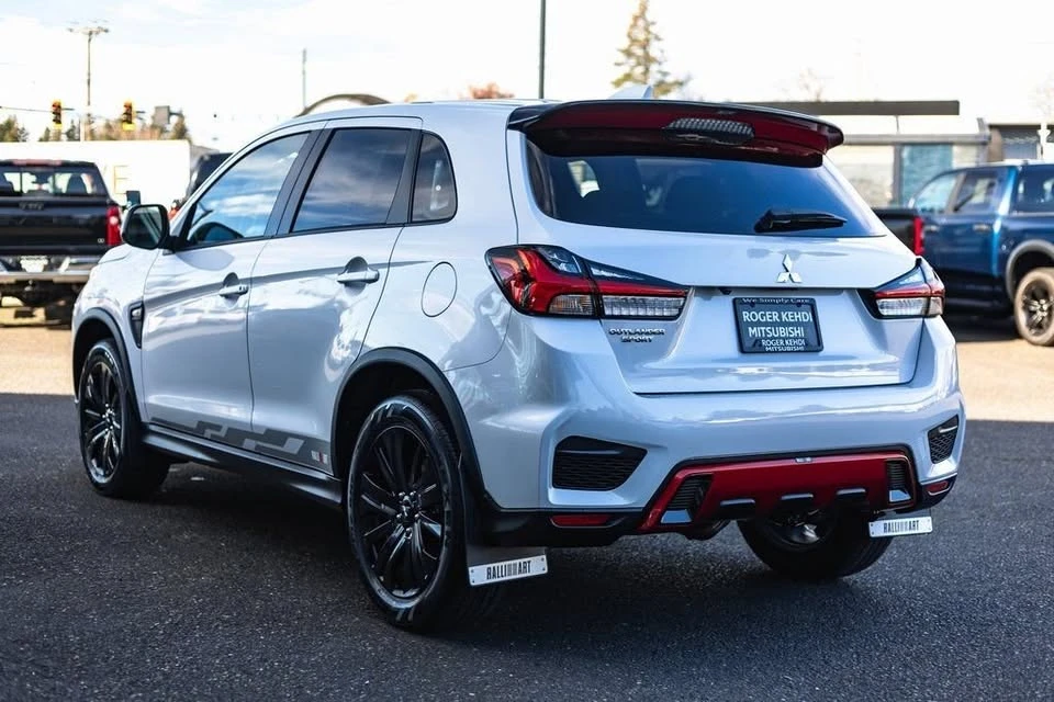 2026 Mitsubishi Outlander - Image 11 of 20