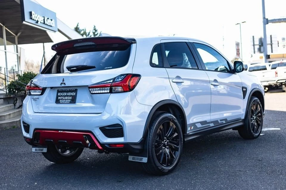 2026 Mitsubishi Outlander - Image 9 of 20