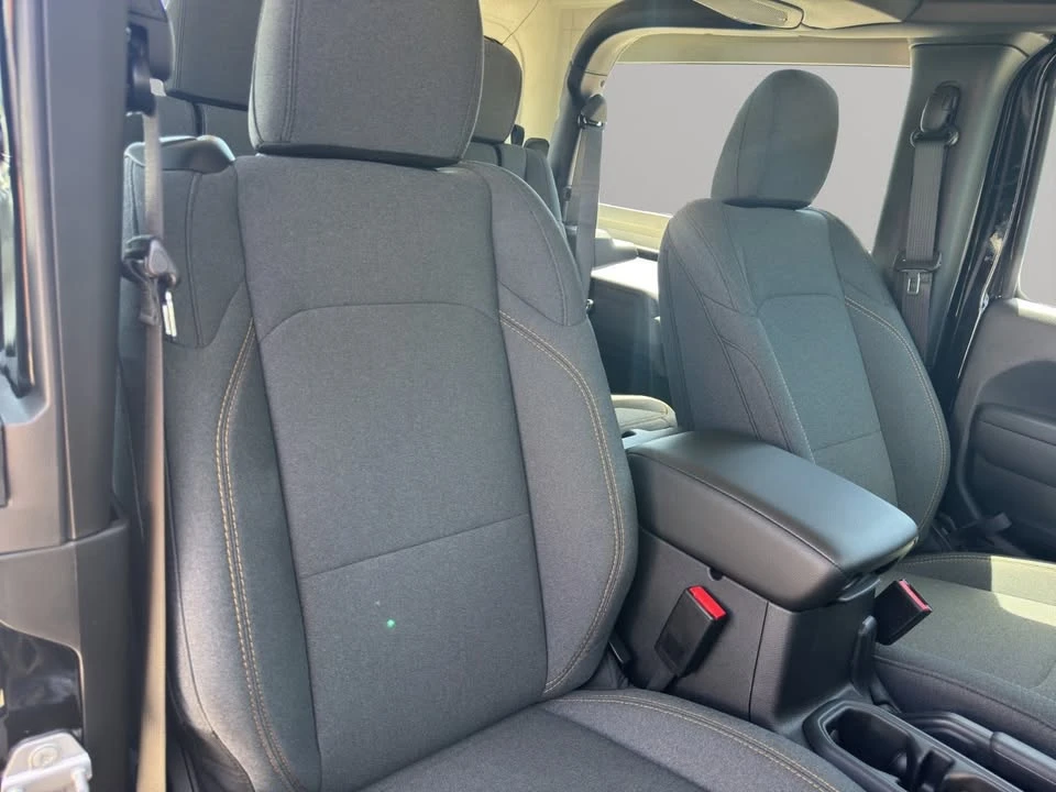 2026 Jeep JL Wrangler - Image 18 of 19