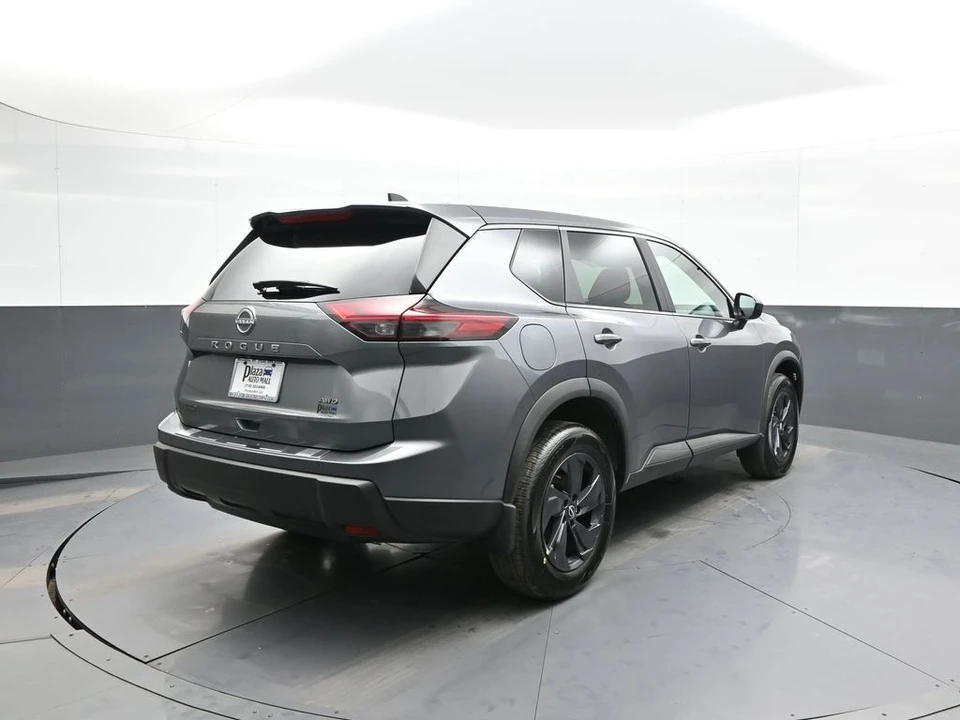 2026 Nissan Rogue - Image 6 of 21