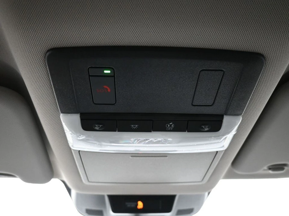 2026 Nissan Rogue - Image 17 of 21