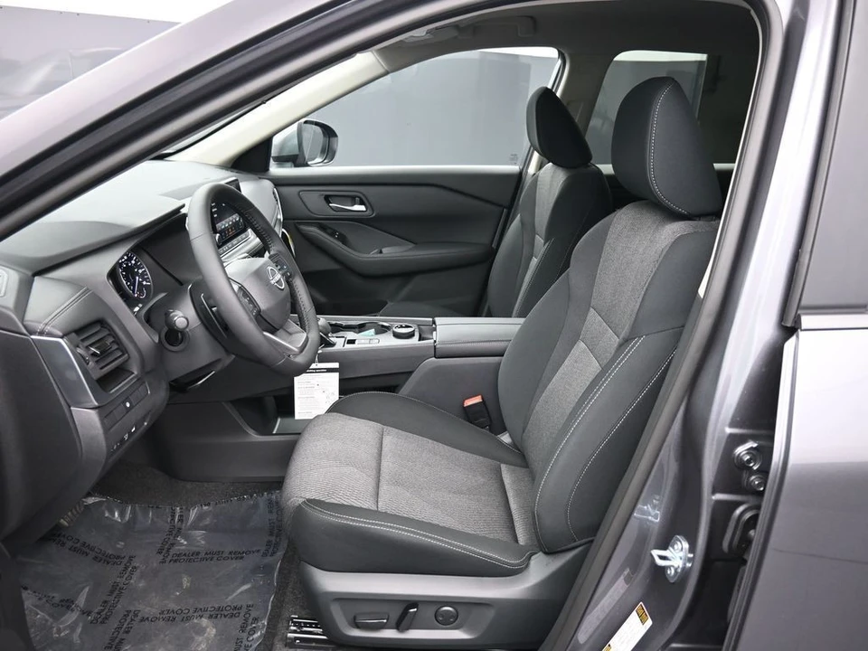 2026 Nissan Rogue - Image 18 of 21