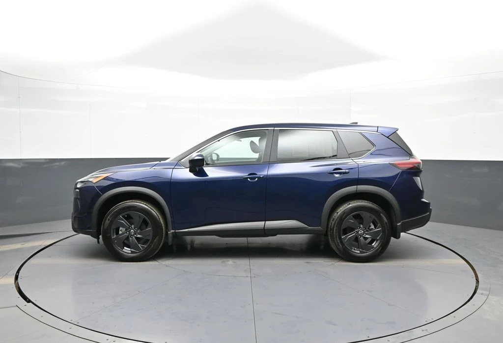 2026 Nissan Rogue - Image 9 of 21