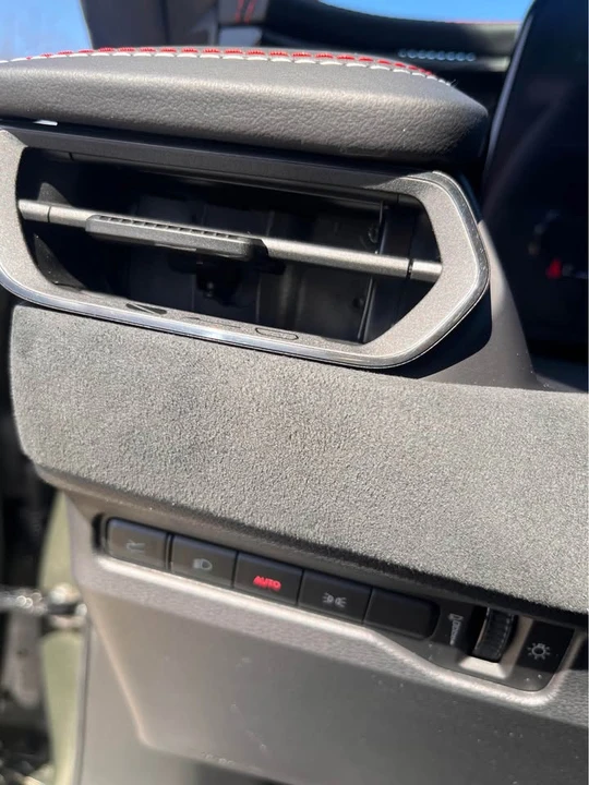 2026 Dodge Charger 8th Gen - Image 15 of 17