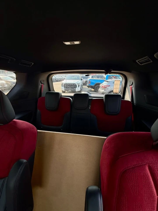 2026 Nissan Armada - Image 10 of 14