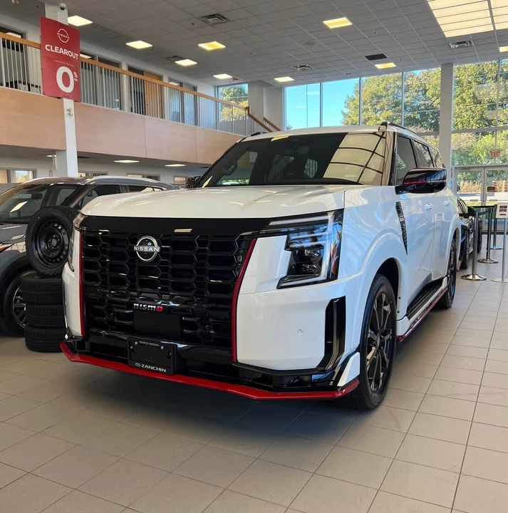 2026 Nissan Armada - Image 2 of 15