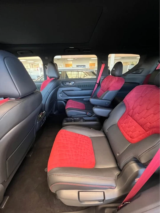 2026 Nissan Armada - Image 11 of 15