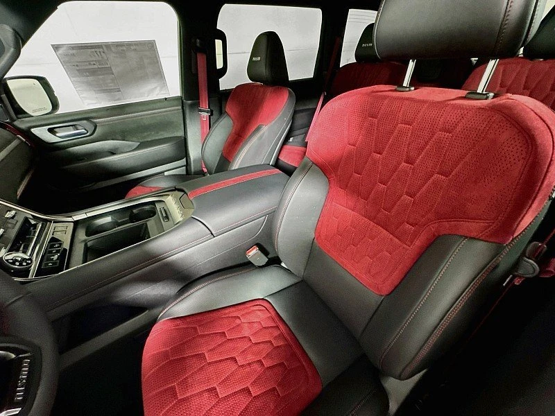 2026 Nissan Armada - Image 10 of 19