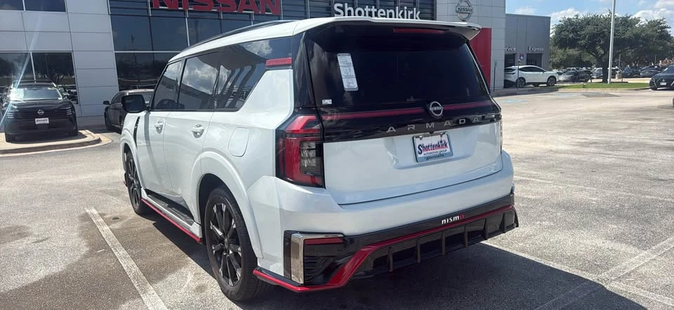 2026 Nissan Armada - Image 4 of 7