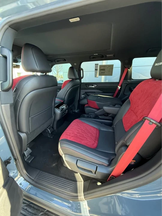 2026 Nissan Armada - Image 8 of 9