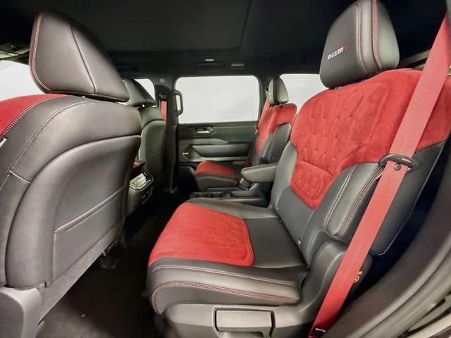 2026 Nissan Armada - Image 8 of 20