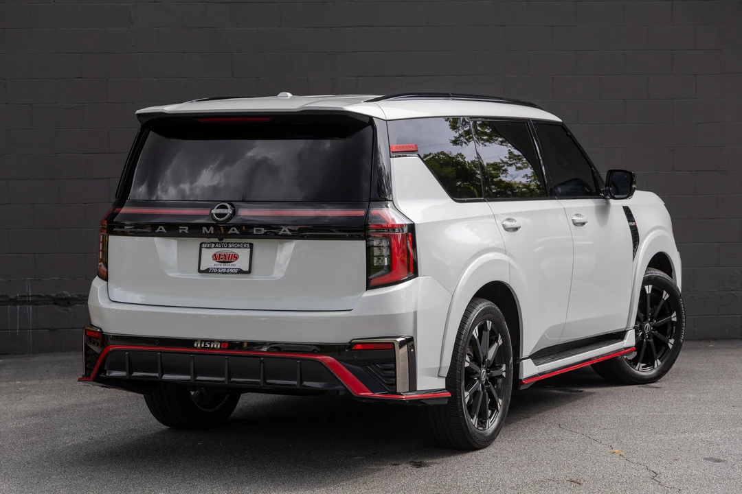 2026 Nissan Armada - Image 17 of 31