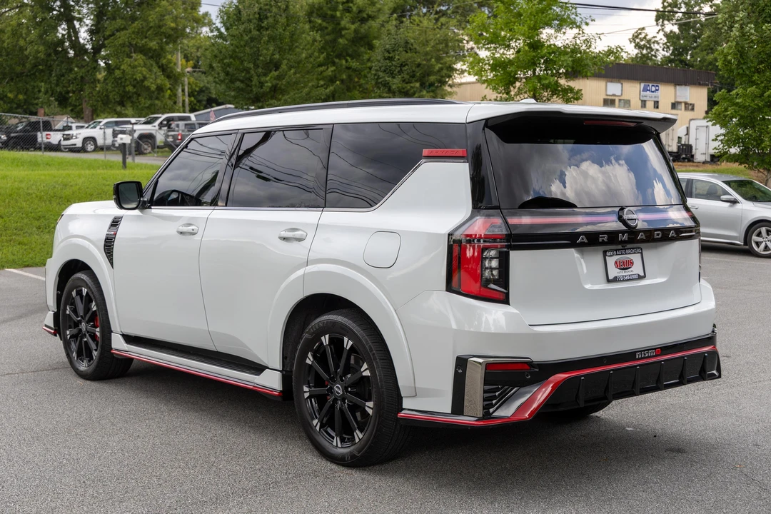 2026 Nissan Armada - Image 14 of 31