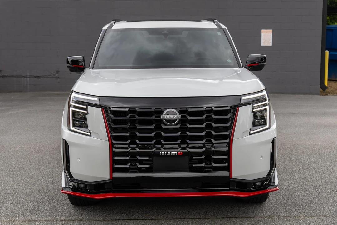 2026 Nissan Armada - Image 2 of 31