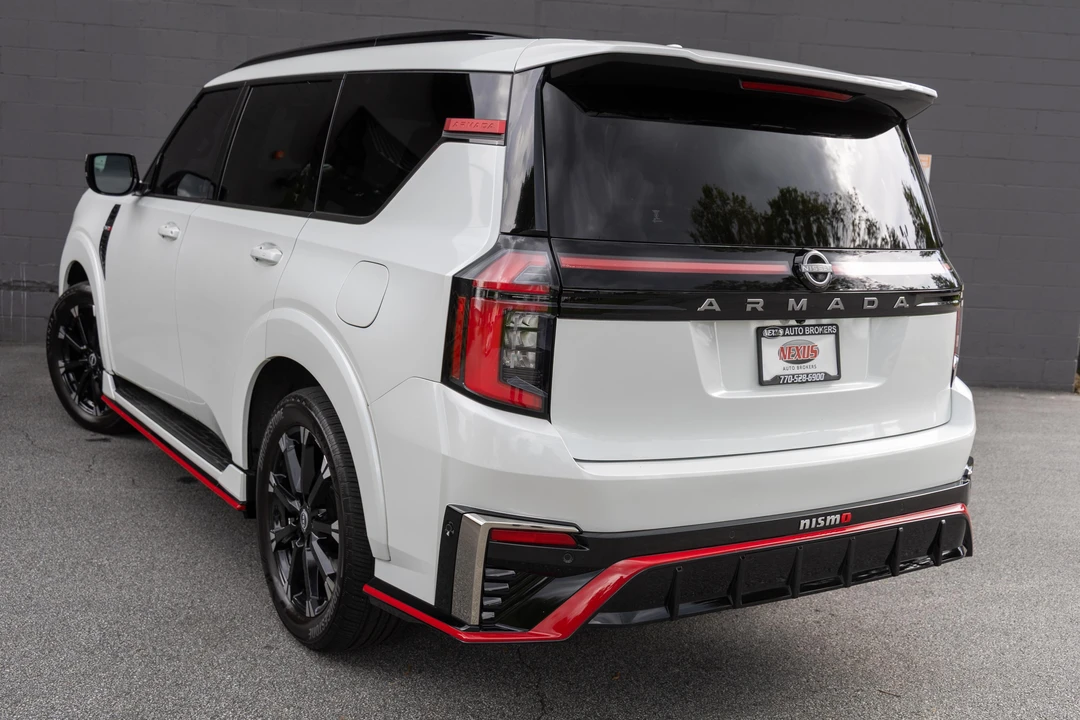 2026 Nissan Armada - Image 16 of 31