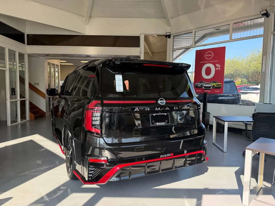 2026 Nissan Armada - Image 4 of 10