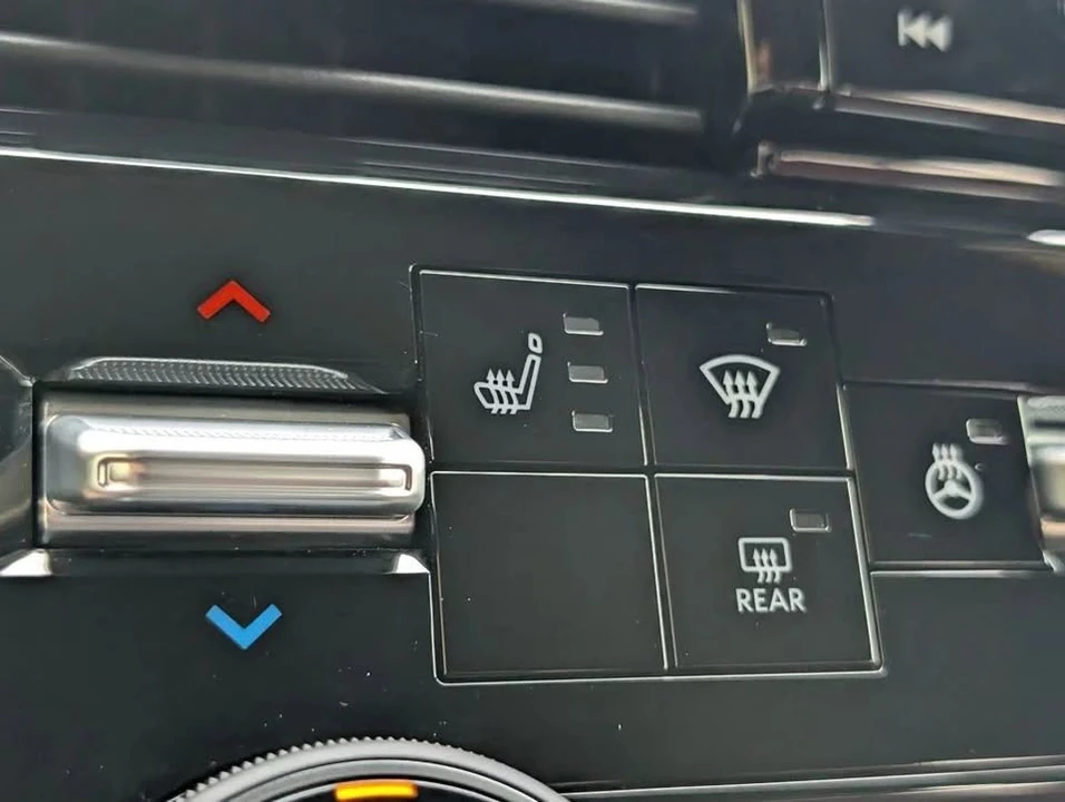2026 Nissan Armada - Image 17 of 20