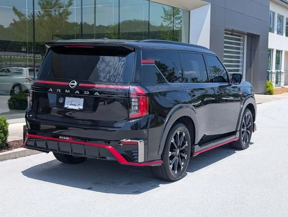 2026 Nissan Armada - Image 7 of 20