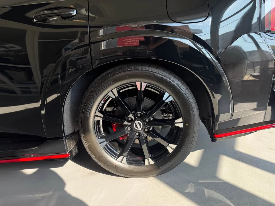 2026 Nissan Armada - Image 6 of 10