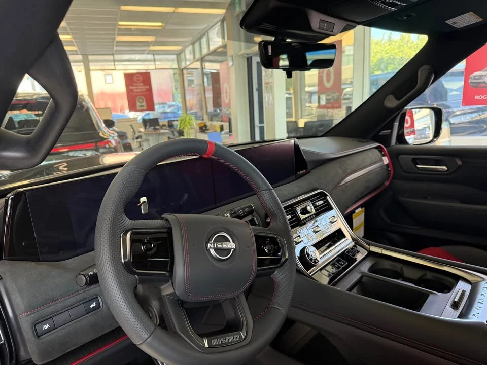2026 Nissan Armada - Image 8 of 10