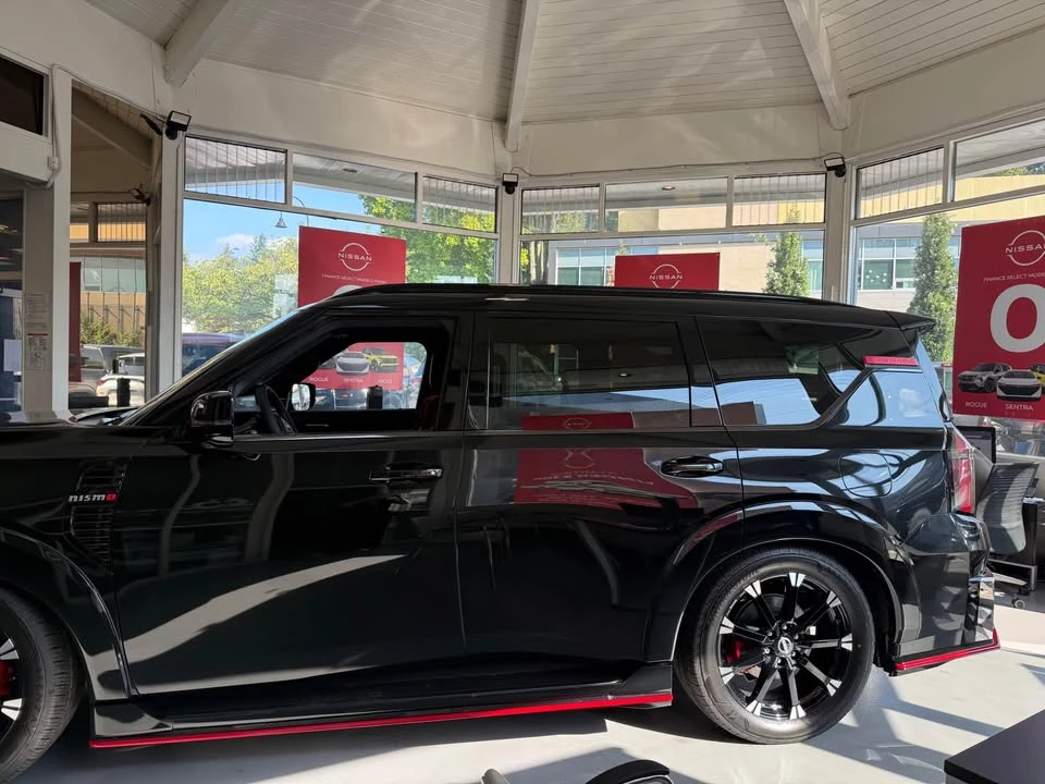 2026 Nissan Armada - Image 2 of 10
