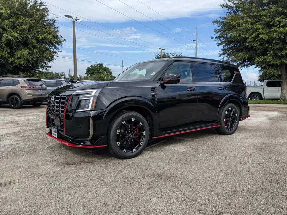 2026 Nissan Armada - Image 8 of 20