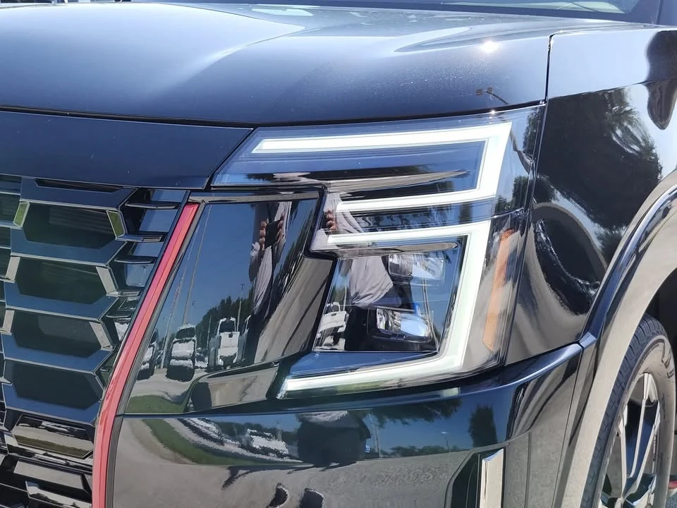 2026 Nissan Armada - Image 9 of 20