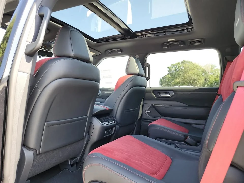 2026 Nissan Armada - Image 19 of 20