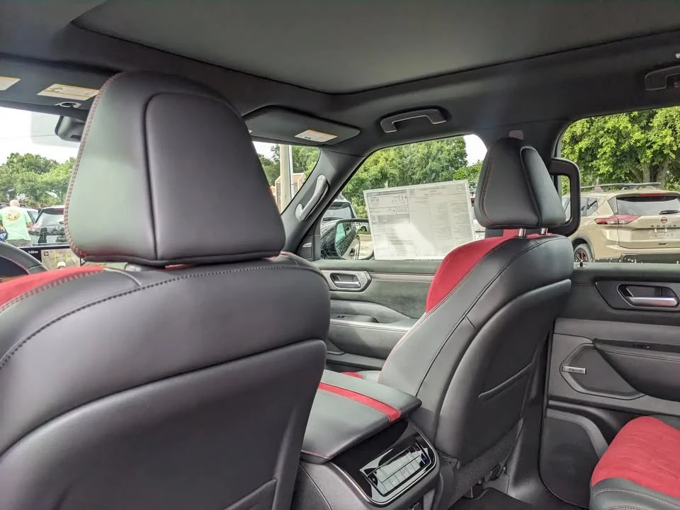 2026 Nissan Armada - Image 18 of 20