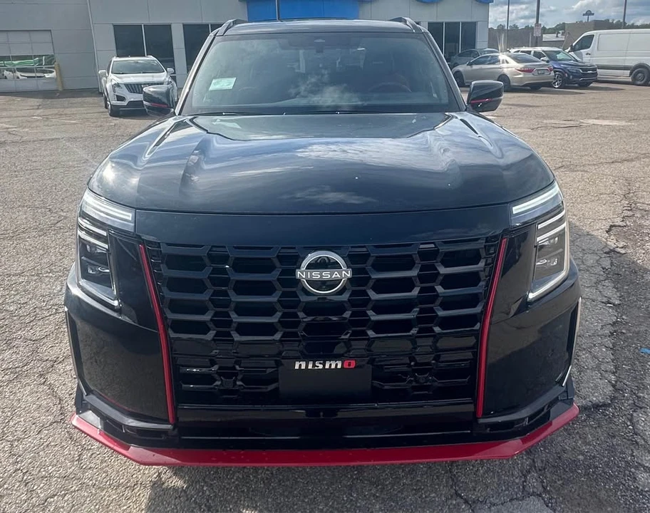 2026 Nissan Armada - Image 2 of 5