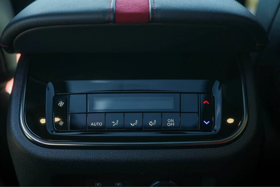 2026 Nissan Armada - Image 7 of 20