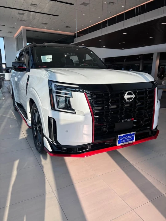 2026 Nissan Armada - Image 2 of 10