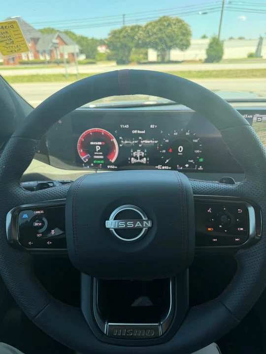 2026 Nissan Armada - Image 4 of 10