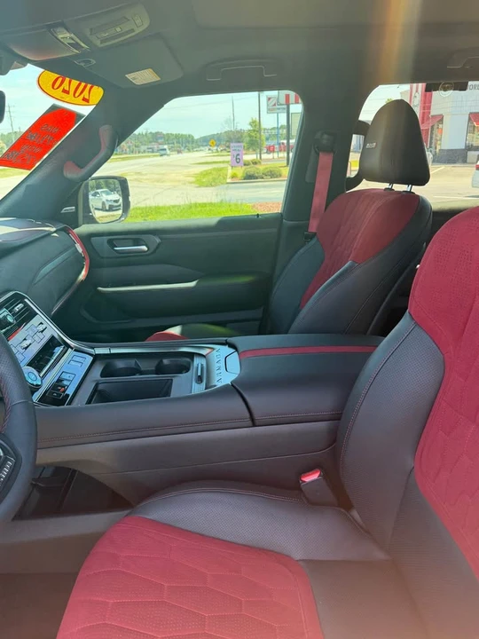 2026 Nissan Armada - Image 10 of 10