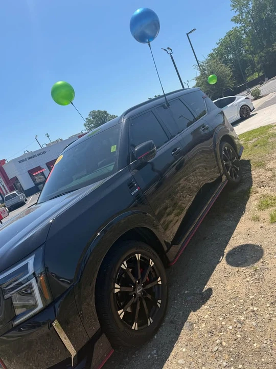 2026 Nissan Armada - Image 2 of 10