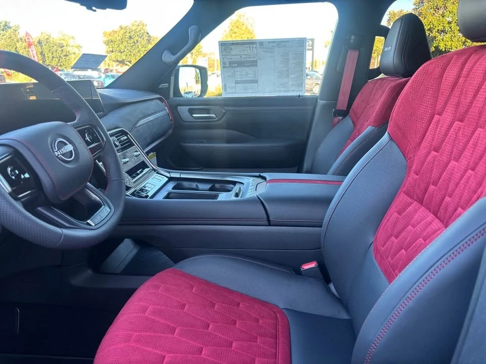 2026 Nissan Armada - Image 8 of 10