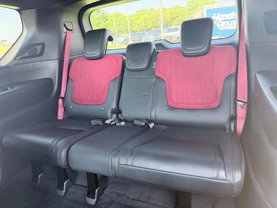 2026 Nissan Armada - Image 8 of 16