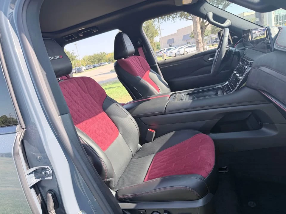 2026 Nissan Armada - Image 10 of 16