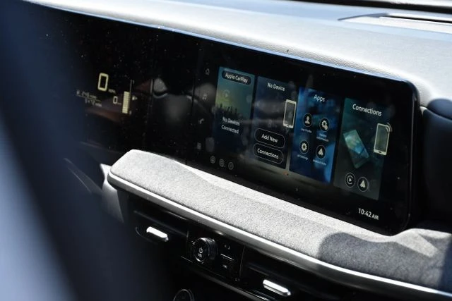 2026 Nissan Kicks - Image 11 of 20