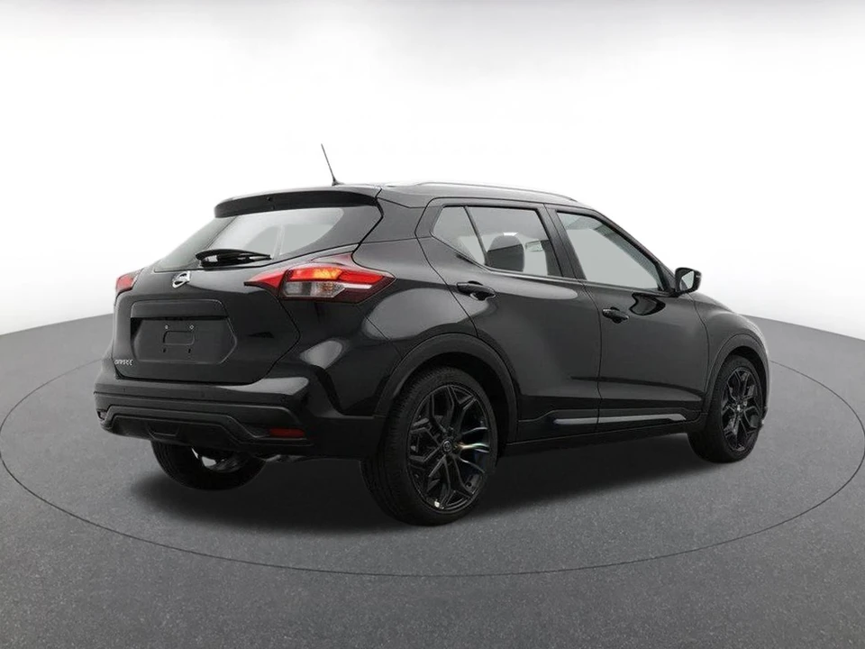 2026 Nissan Kicks - Image 12 of 23