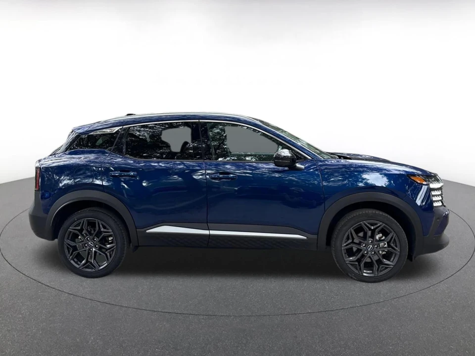 2026 Nissan Kicks - Image 15 of 24