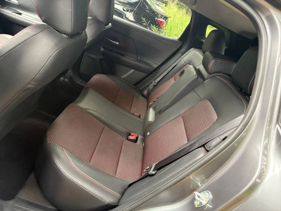 2026 Nissan Kicks - Image 26 of 31