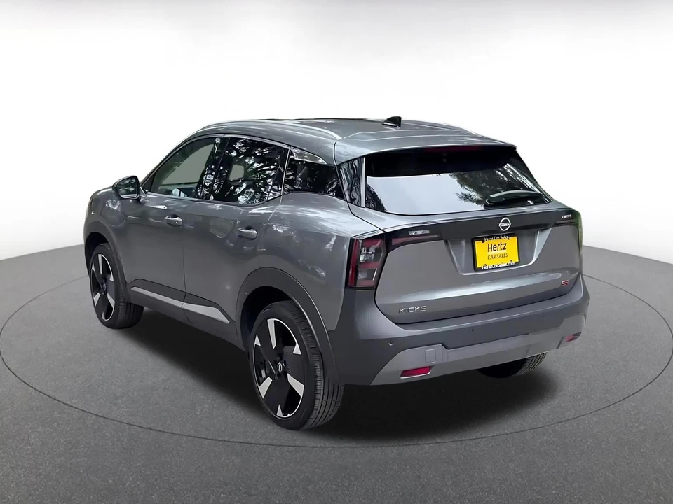 2026 Nissan Kicks - Image 13 of 31