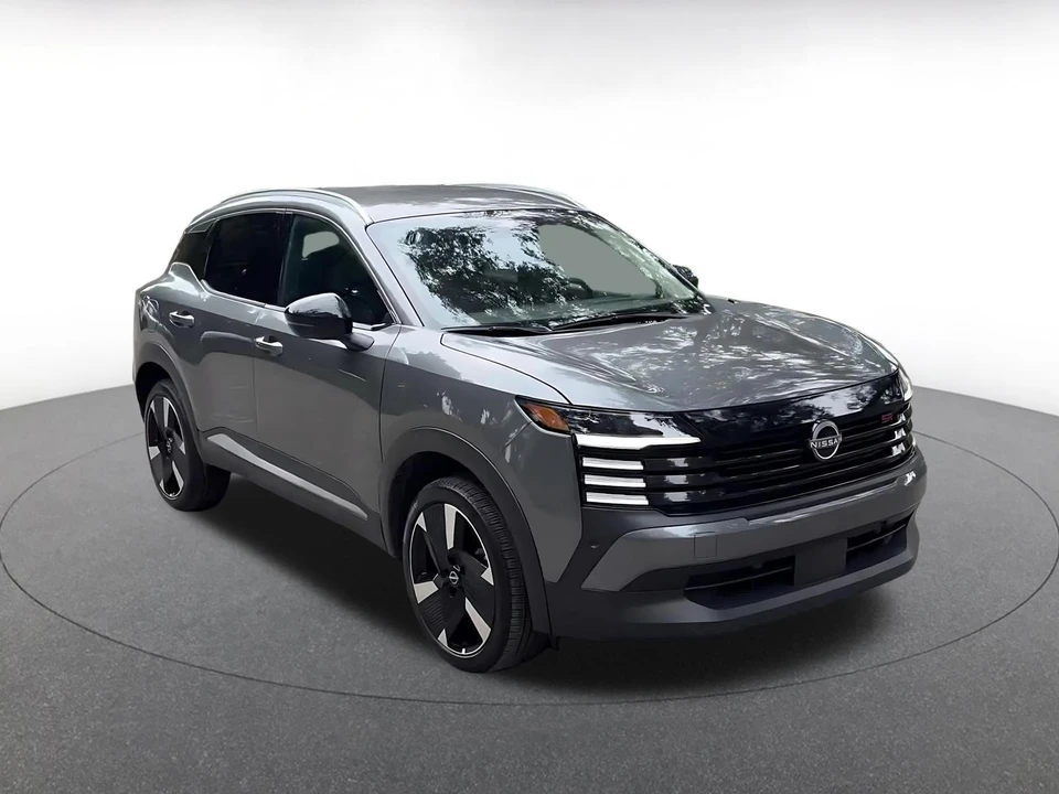 2026 Nissan Kicks - Image 3 of 31