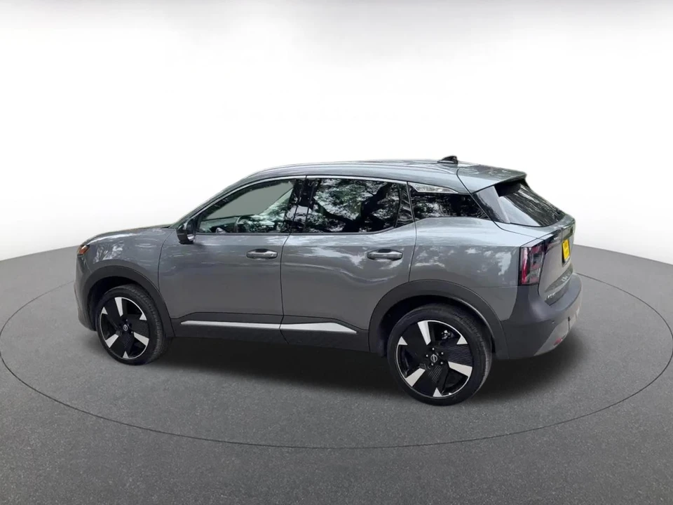2026 Nissan Kicks - Image 12 of 31