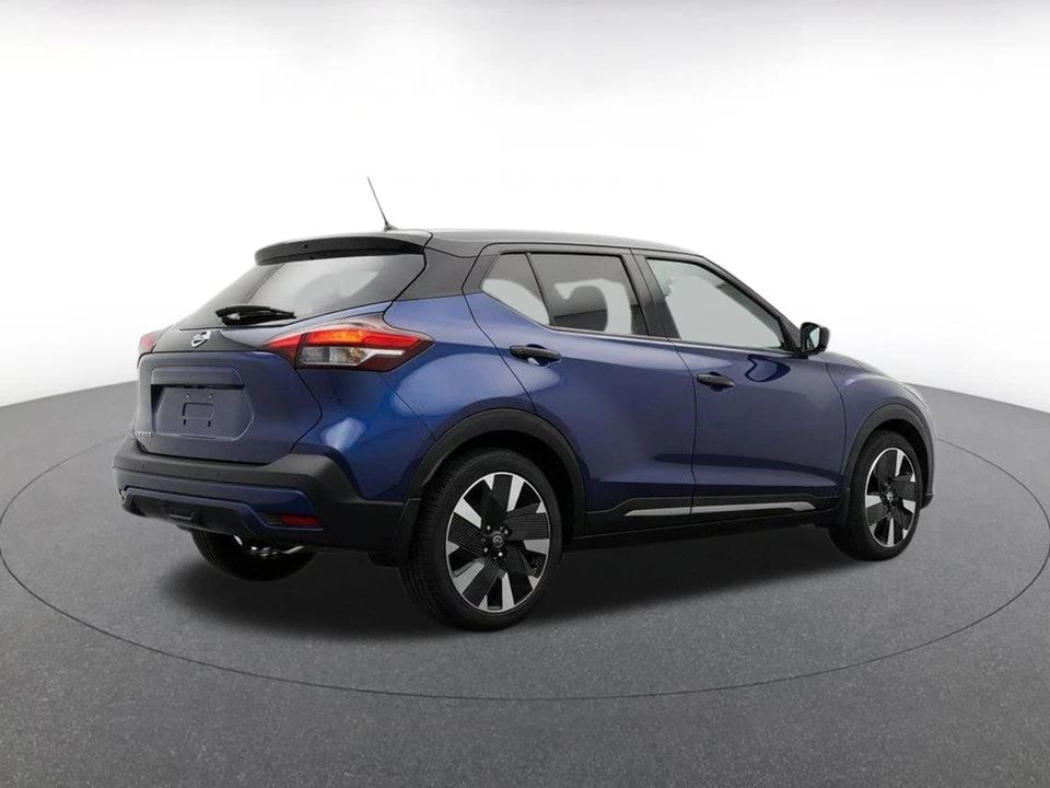 2026 Nissan Kicks - Image 9 of 23