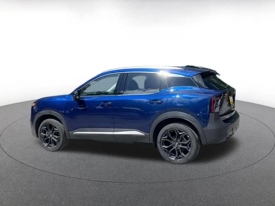 2026 Nissan Kicks - Image 11 of 31