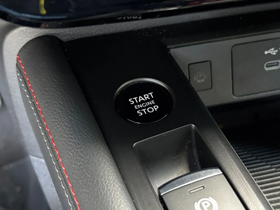 2026 Nissan Kicks - Image 23 of 31