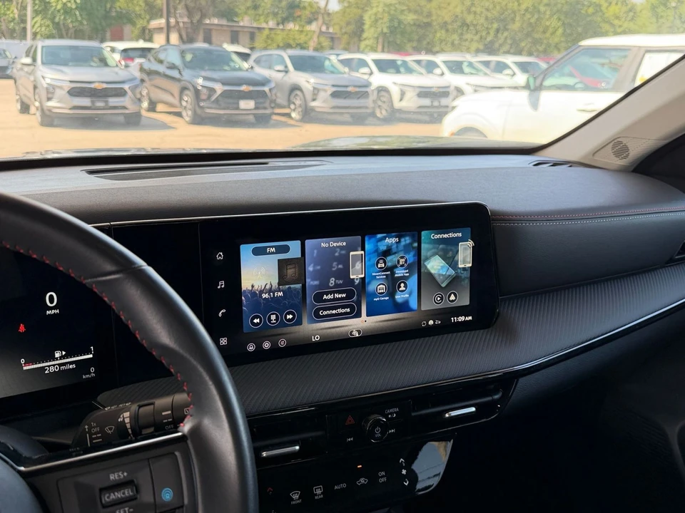 2026 Nissan Kicks - Image 21 of 31